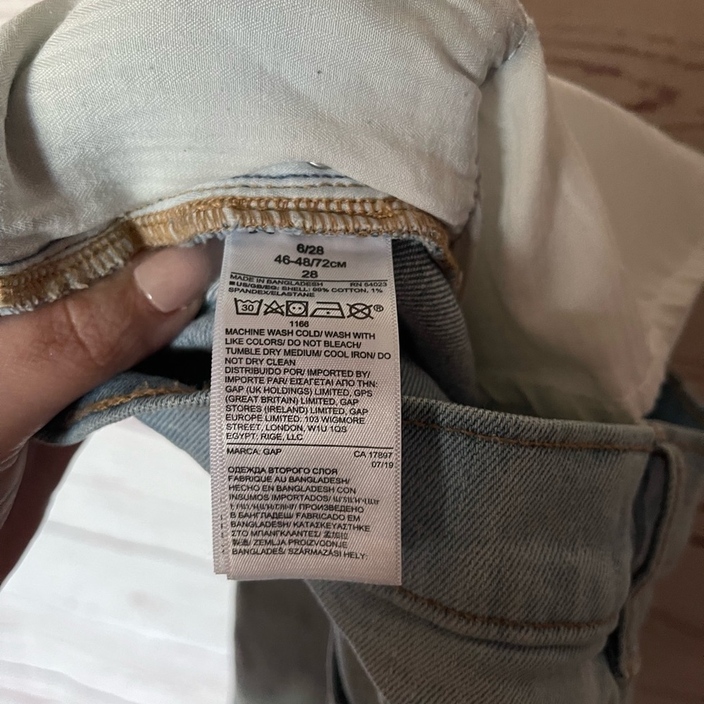 Gap Girlfriend Distressed Patchwork Ankle Jeans B… - image 6